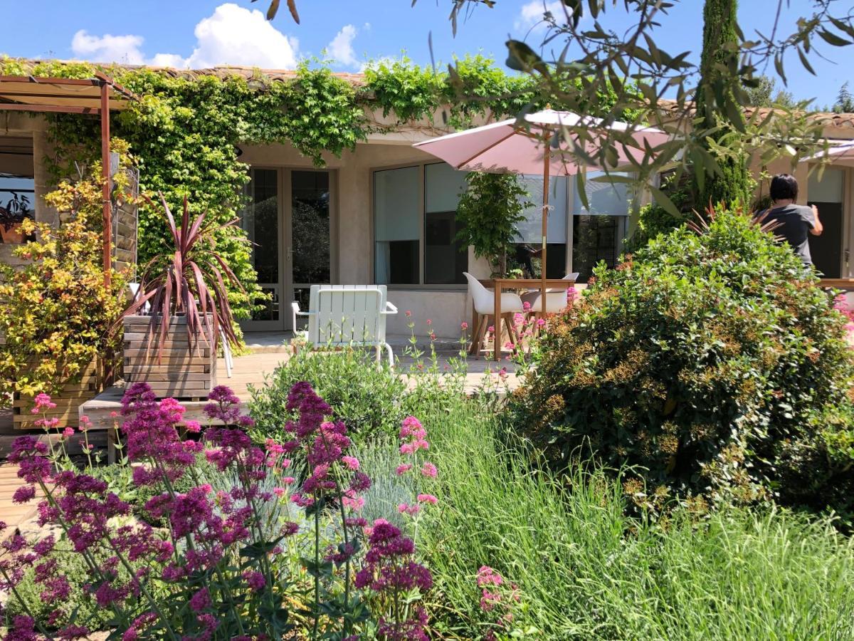 Villa Cabrida Cabrieres-d'Avignon ภายนอก รูปภาพ